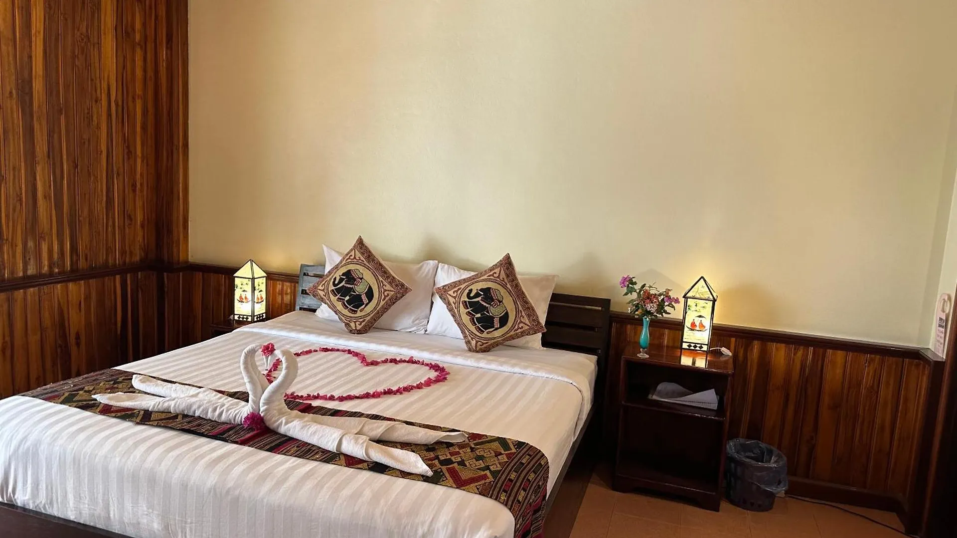 Villa Alounsavath Mekong Riverside Luang Prabang Bed & Breakfast
