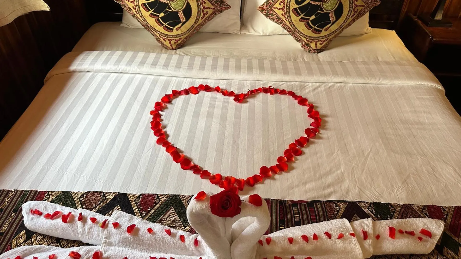 Bed & Breakfast Villa Alounsavath Mekong Riverside Luang Prabang